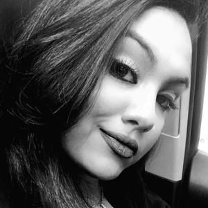 Meet your Posher, Hellyn